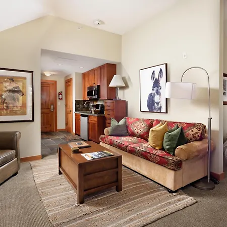 Summertime Sanctuary Top-Floor Mountain Studio
